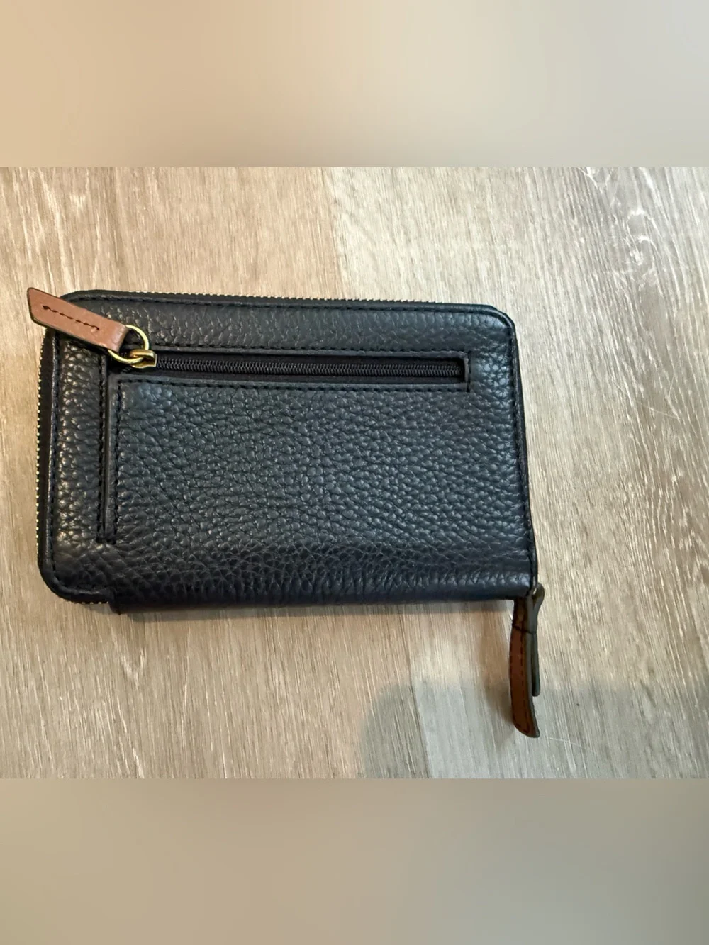 Fossil Pebbled Leather Dual Tone Wallet Wrap Around Zip Classic Brown Black
